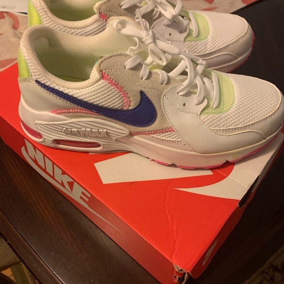 Wore once - Picture 4 of 4